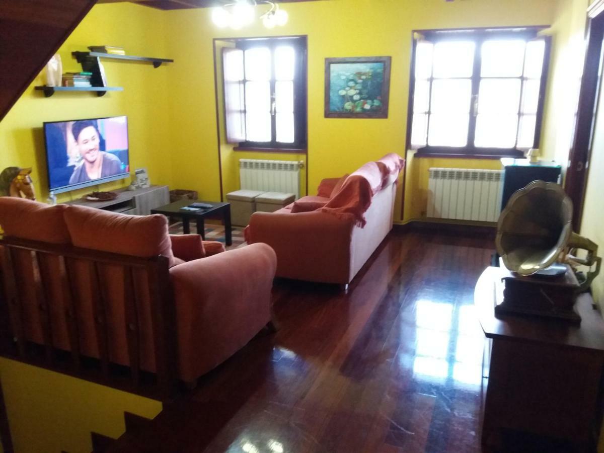 Casa Julia De Lozano Villa Rinlo Kültér fotó