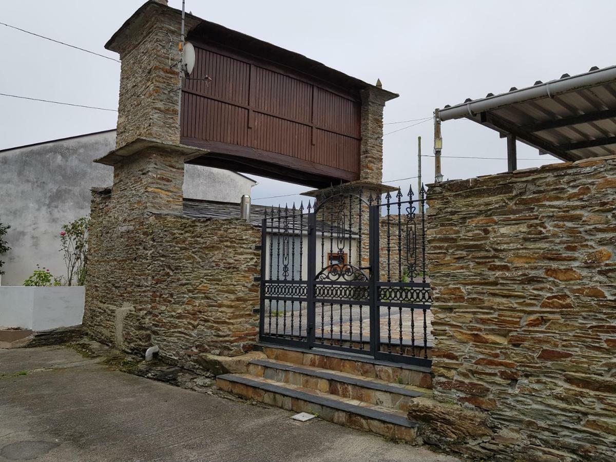 Casa Julia De Lozano Villa Rinlo Kültér fotó
